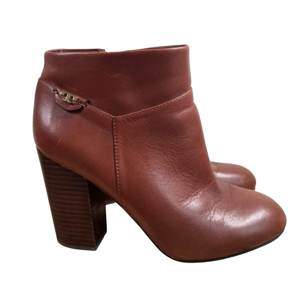 Tory Burch Brown Leather Block Heel Ankle Bootie Sz 9 Gold T Logo Round Toe Boot